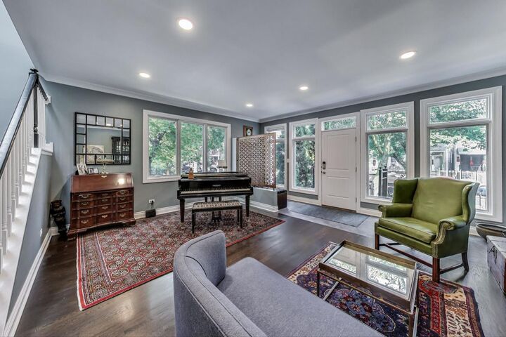 Property Photo:  1656 N Artesian Avenue  IL 60647 
