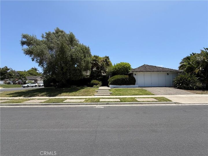 1900 Altura Drive  Corona Del Mar CA 92625 photo