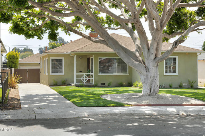 7933 Kenyon Avenue  Los Angeles CA 90045 photo