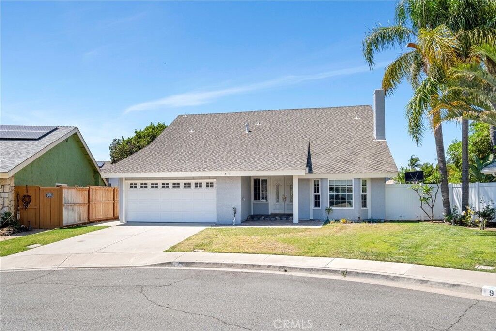 Property Photo: 7 Hancock CA 92620
