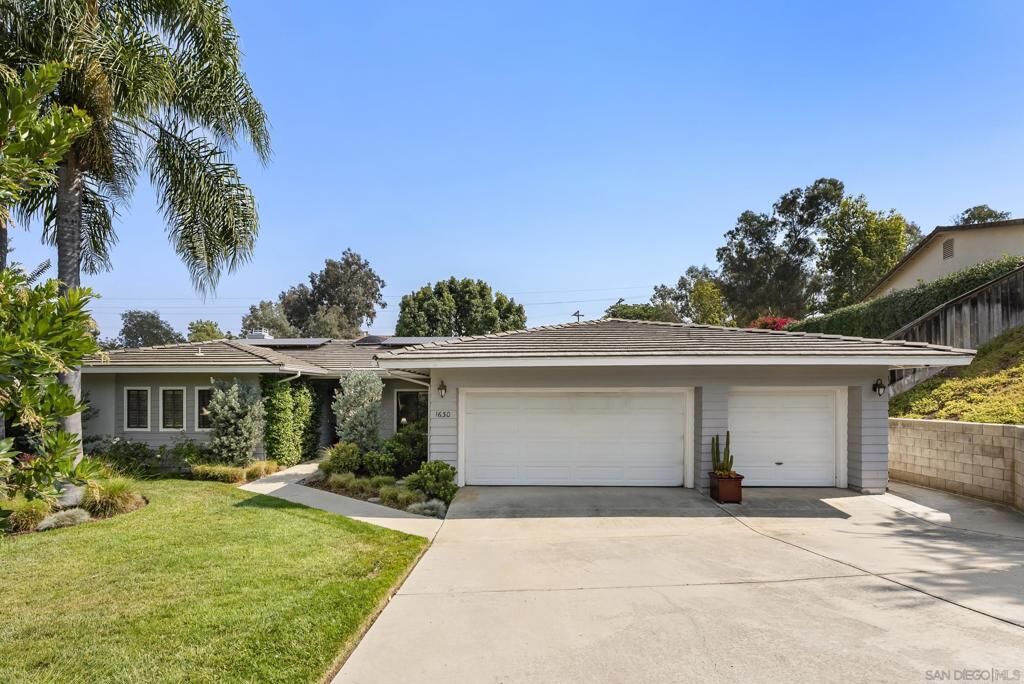 Property Photo:  1630 Candlelight Gln  CA 92029 