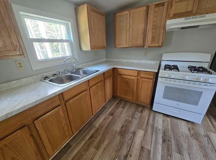 Property Photo:  47 Sweet Fern Drive  ME 04418 