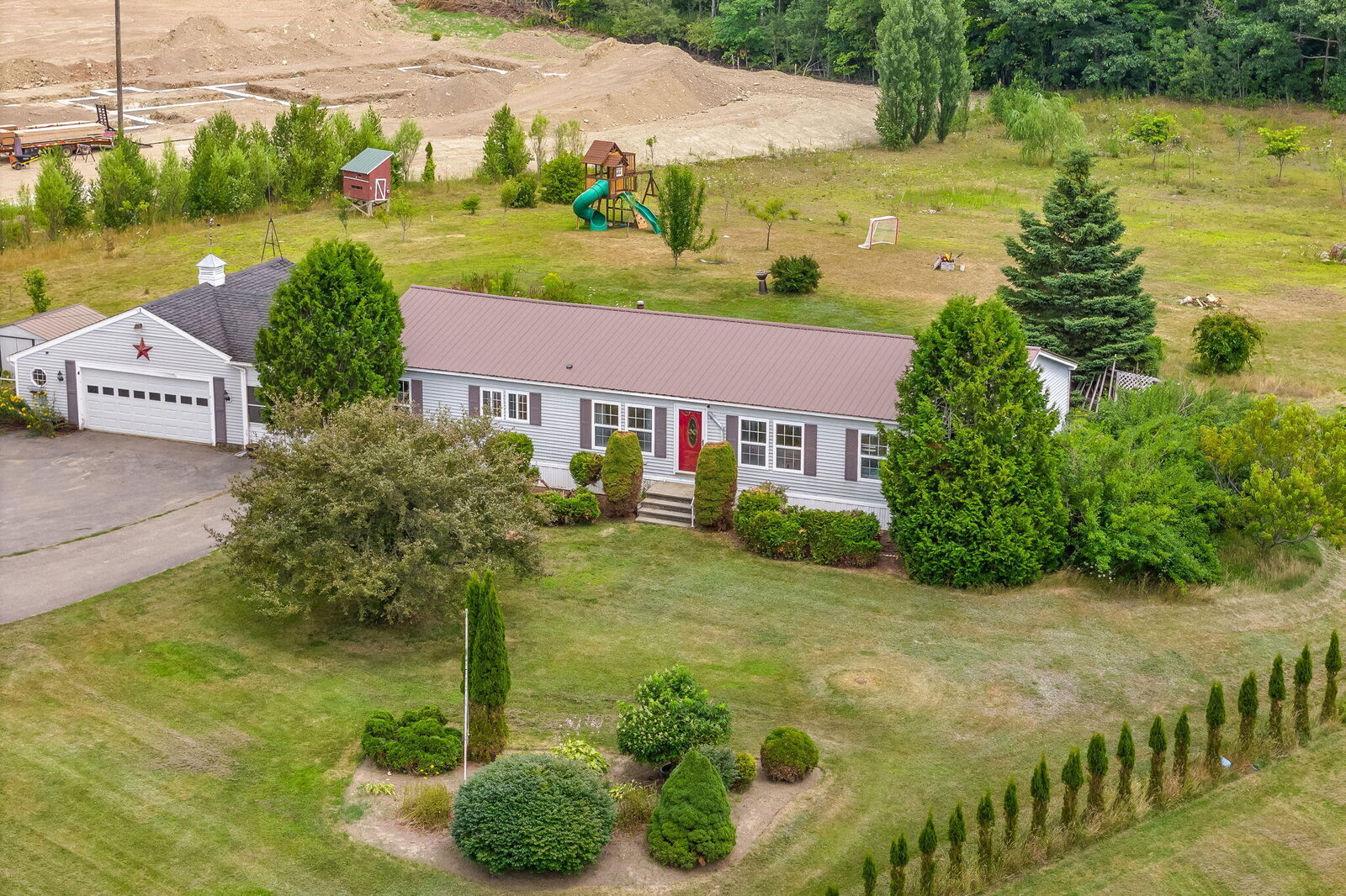 Property Photo: 4 Chestnut Lane ME 04456