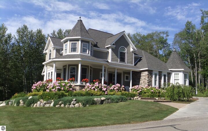 664 Hidden Ridge Drive  Traverse City MI 49686 photo