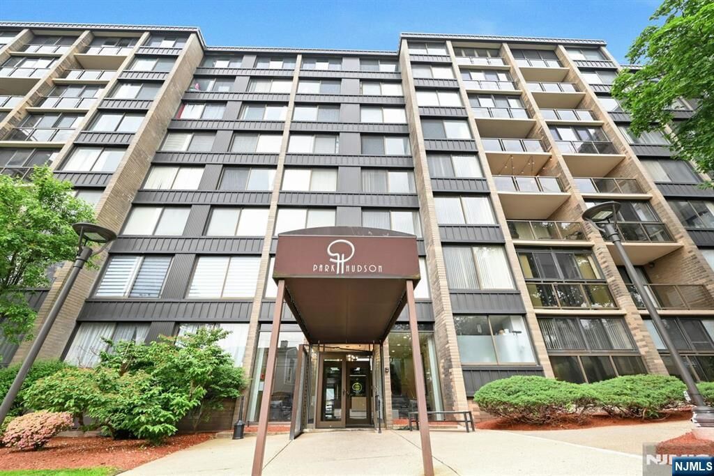 Property Photo:  9060 Palisade Avenue 1028  NJ 07047 