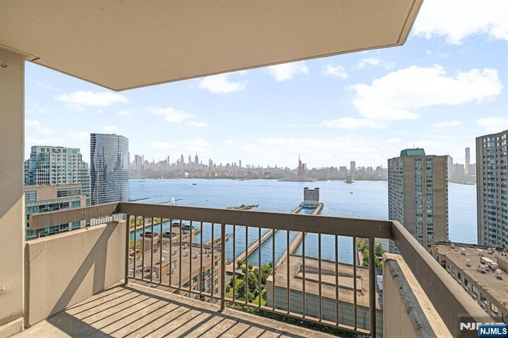 45 River Drive 3114  Jersey City NJ 07310 photo