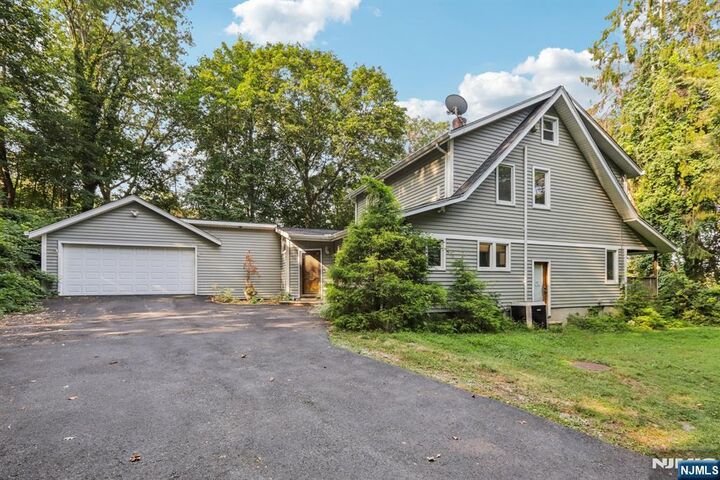 Property Photo:  476 Terhune Drive  NJ 07470 