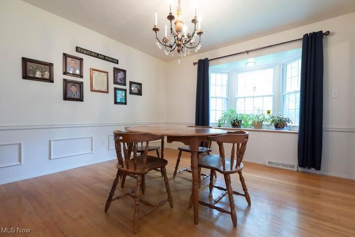 Property Photo:  5940 Hansom Drive  OH 44139 