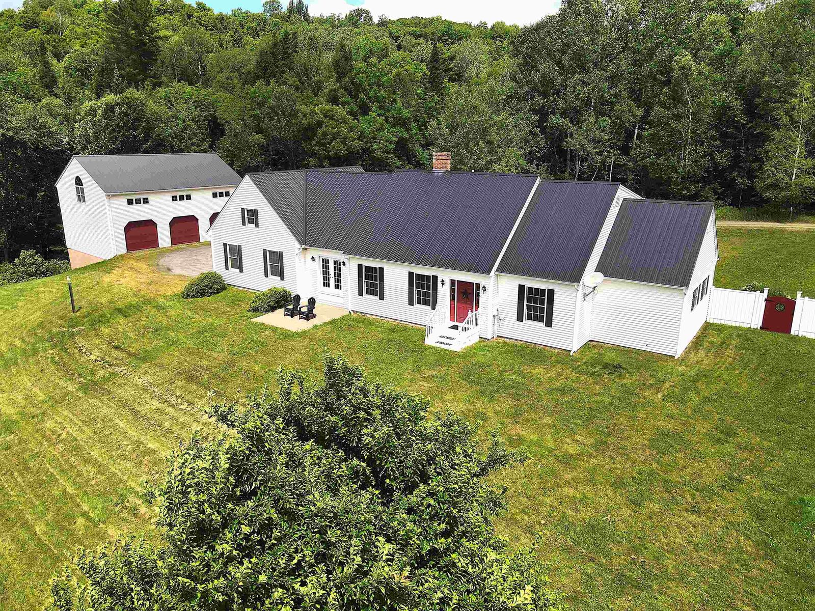 Property Photo:  2464 Spaulding Road  VT 05819 