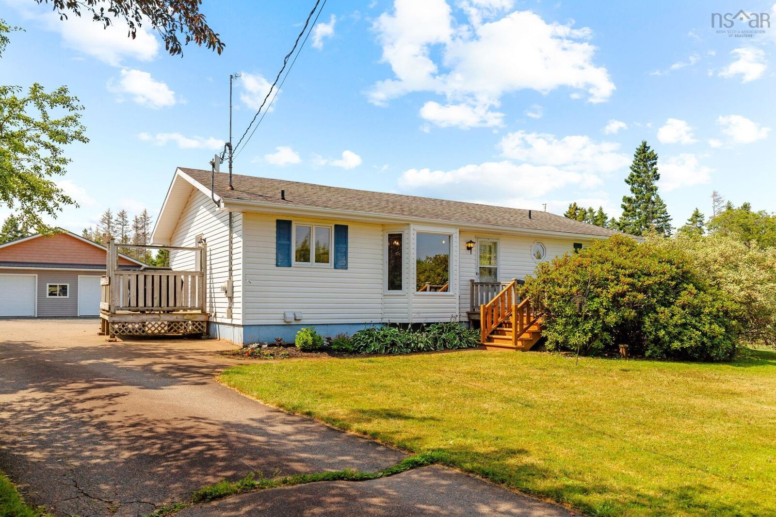 Property Photo: 950 Highway 6 NS B0K 1V0
