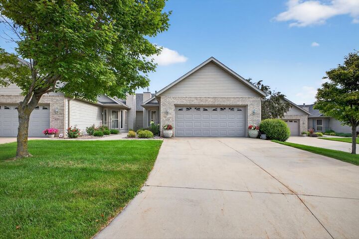 1129 Essex Parkway NW  Rochester MN 55901 photo