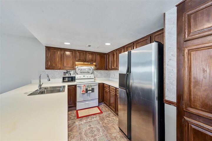 Property Photo:  442 Yacht Club Drive  TX 75032 