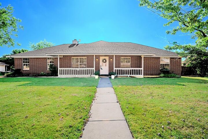 Property Photo:  337 Meadow Drive  TX 76259 