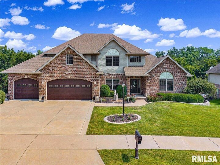 Property Photo: 11302 N Stone Creek Drive IL 61525