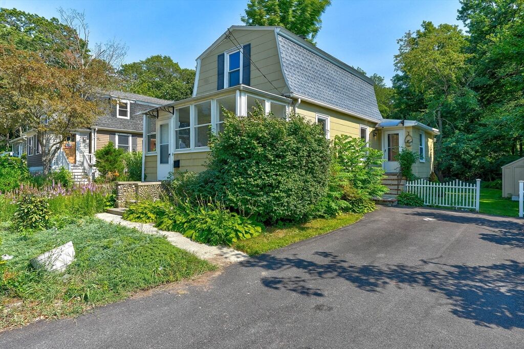 Property Photo: 70 Vine St MA 02188