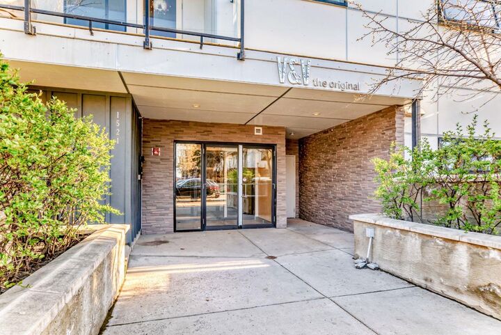 Property Photo:  1521 26 Avenue SW 13  AB T2T 1C4 