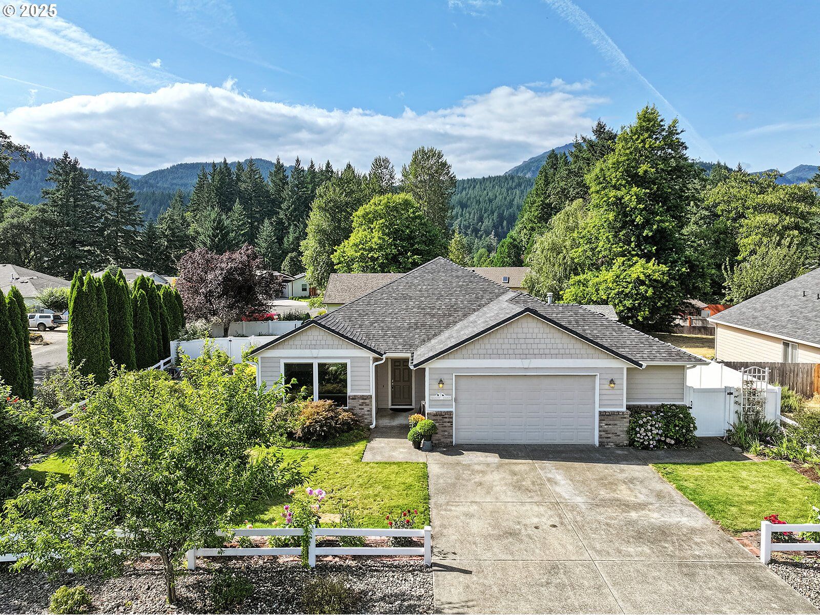 Property Photo: 7 Shady Oak Ln WA 98639