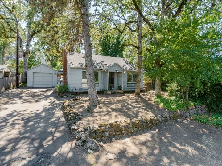 1416 Laurel St  Lake Oswego OR 97034 photo