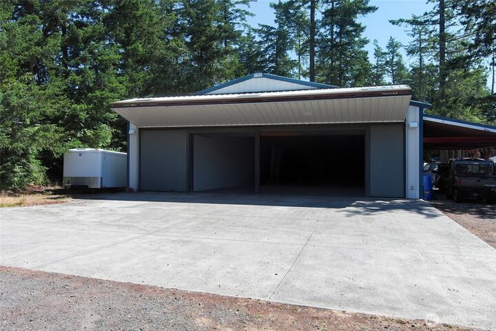 512  Cessna Avenue  Friday Harbor WA 98250 photo