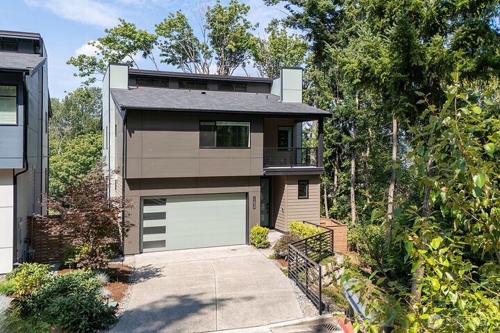 11030 NE 60th Lane  Bellevue WA 98006 photo