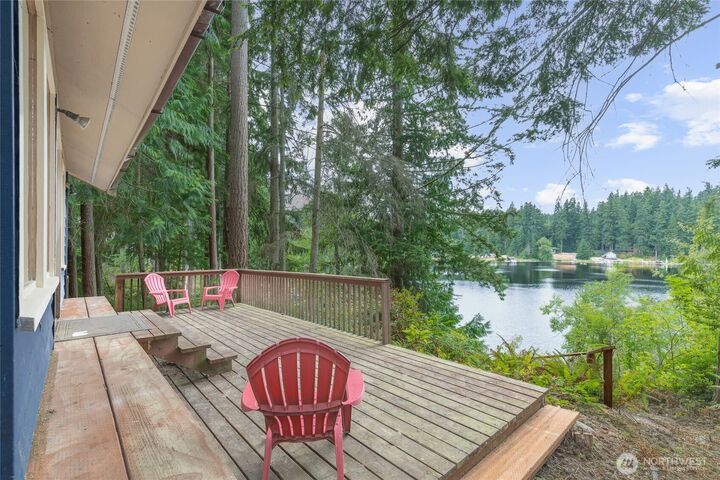 4945  Lakeside Drive  Langley WA 98260 photo