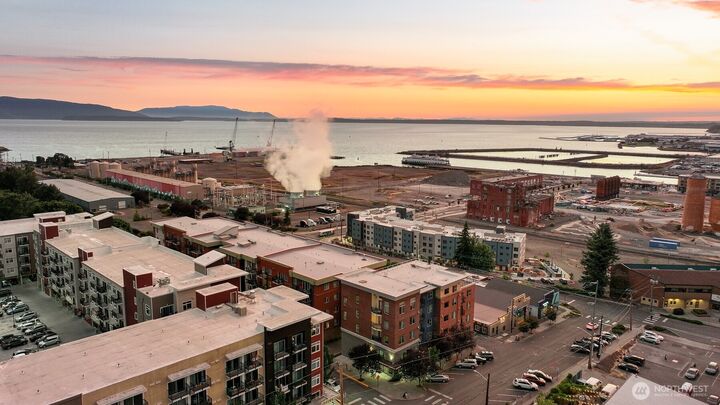 1015  Railroad Avenue 402  Bellingham WA 98225 photo