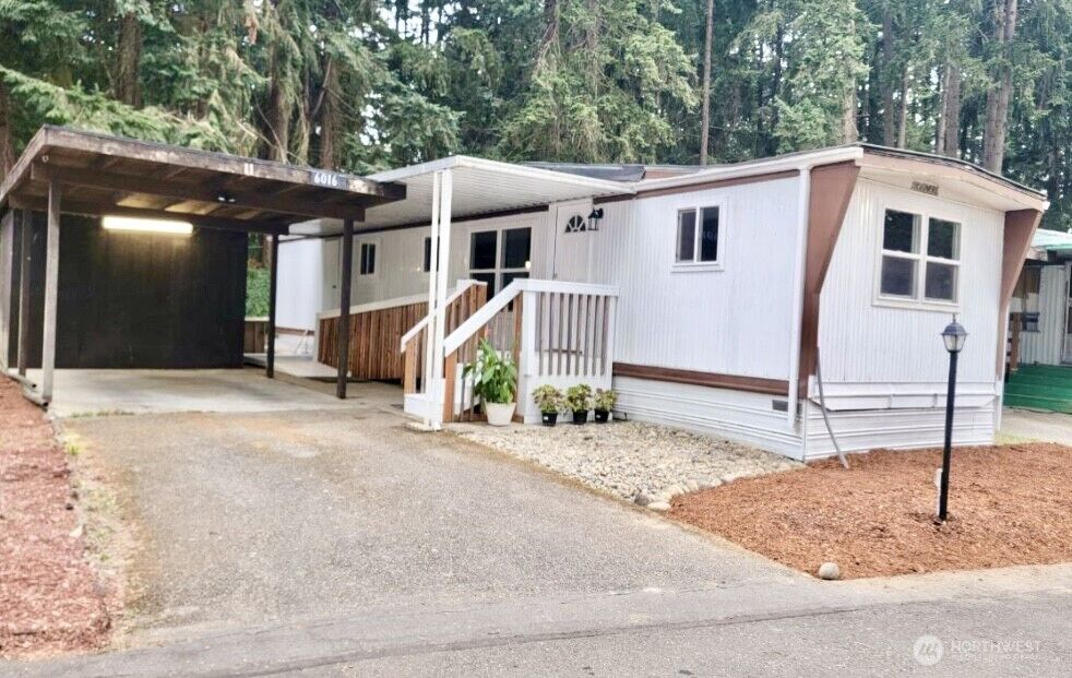 Property Photo: 6016 79th Street Ct E 11 WA 98371
