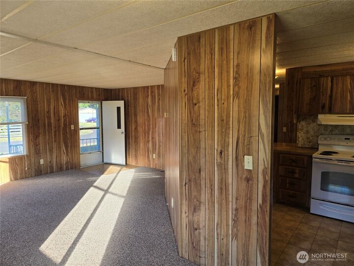 Property Photo: 240 Serpentine Avenue WA 98382