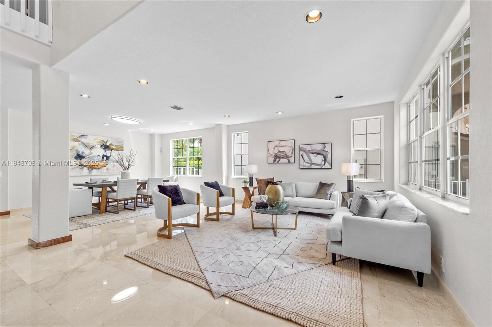 Property Photo:  3848 Heron Ridge Ln  FL 33331 