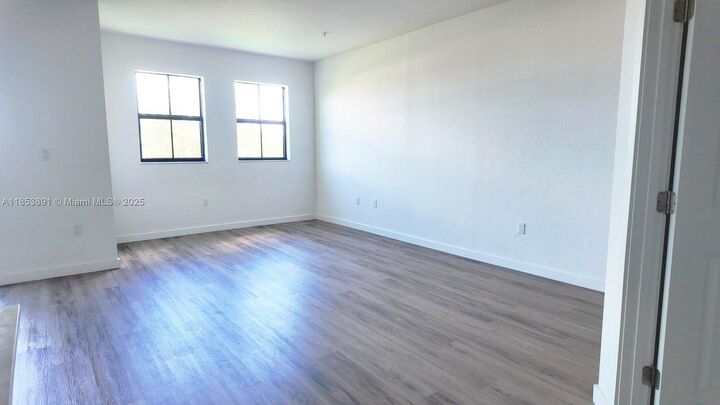 Property Photo: 15560 SW 136 St #3-206 FL 33196