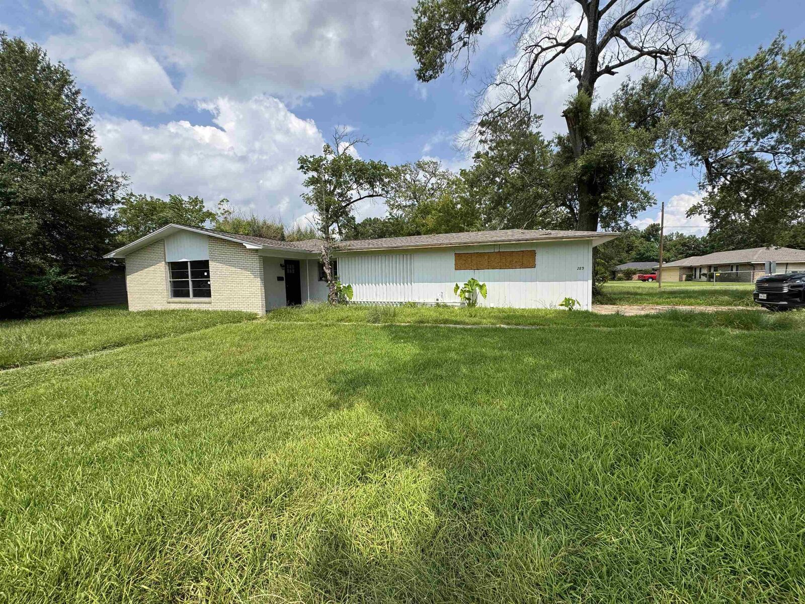 Property Photo:  289 Hampton  TX 77707 