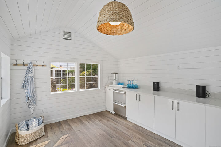 Property Photo:  51 Forest Glen Drive  CT 06525 