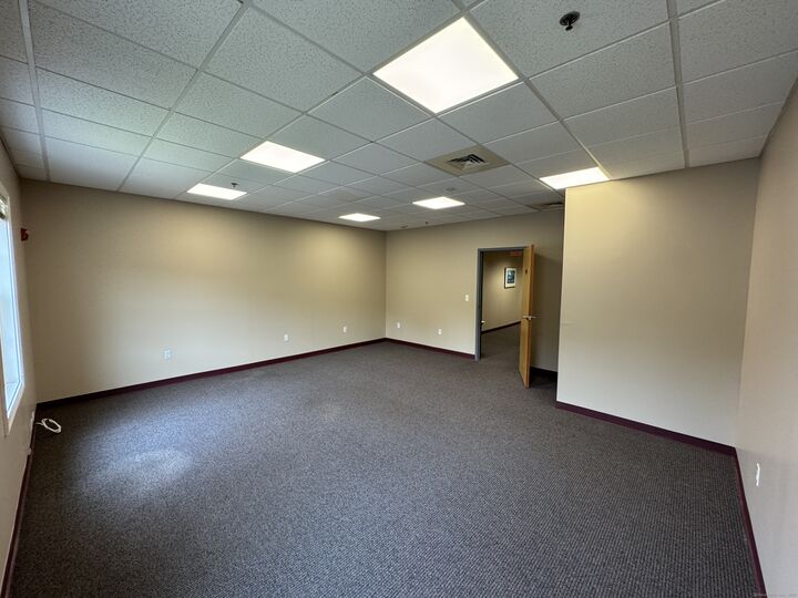 Property Photo:  255 Route 80 203  CT 06419 