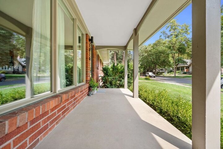 Property Photo:  1020 W 15th Ave  WA 99203 