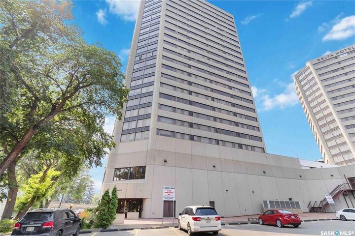 Property Photo:  2460 Spadina Crescent E 424  SK S7K 6X7 