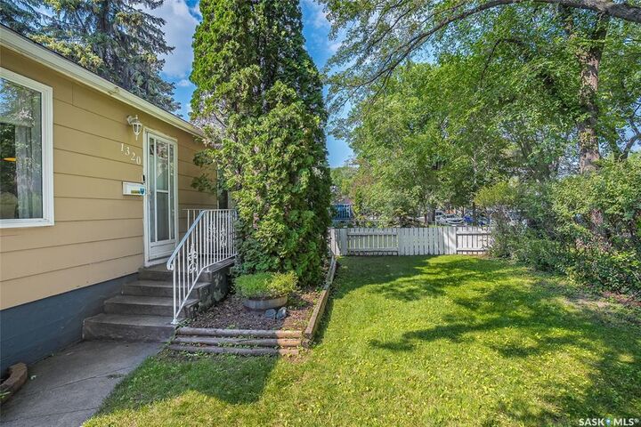 Property Photo: 1320 Coy Avenue SK S7M 0H4