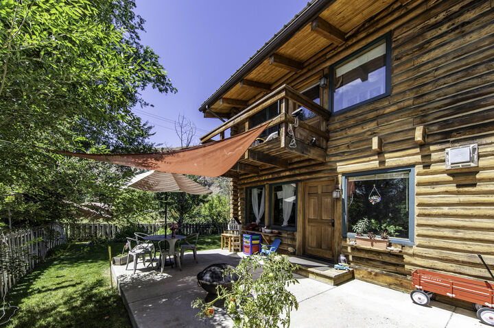 Property Photo: 309 N River St ID 83333
