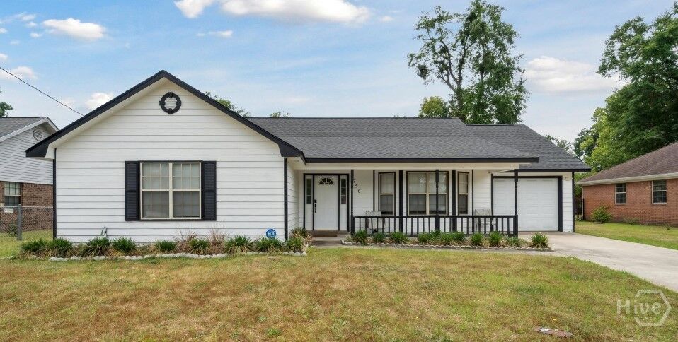 Property Photo:  756 Robin Hood Drive  GA 31313 