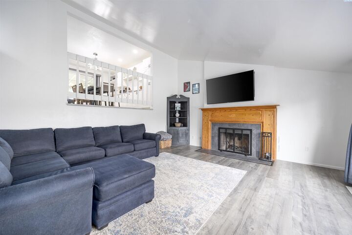 Property Photo:  131 Canyon Court  WA 99352 