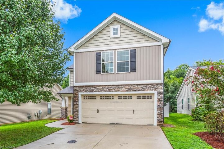 5531 Misty Hill Circle  Clemmons NC 27012 photo