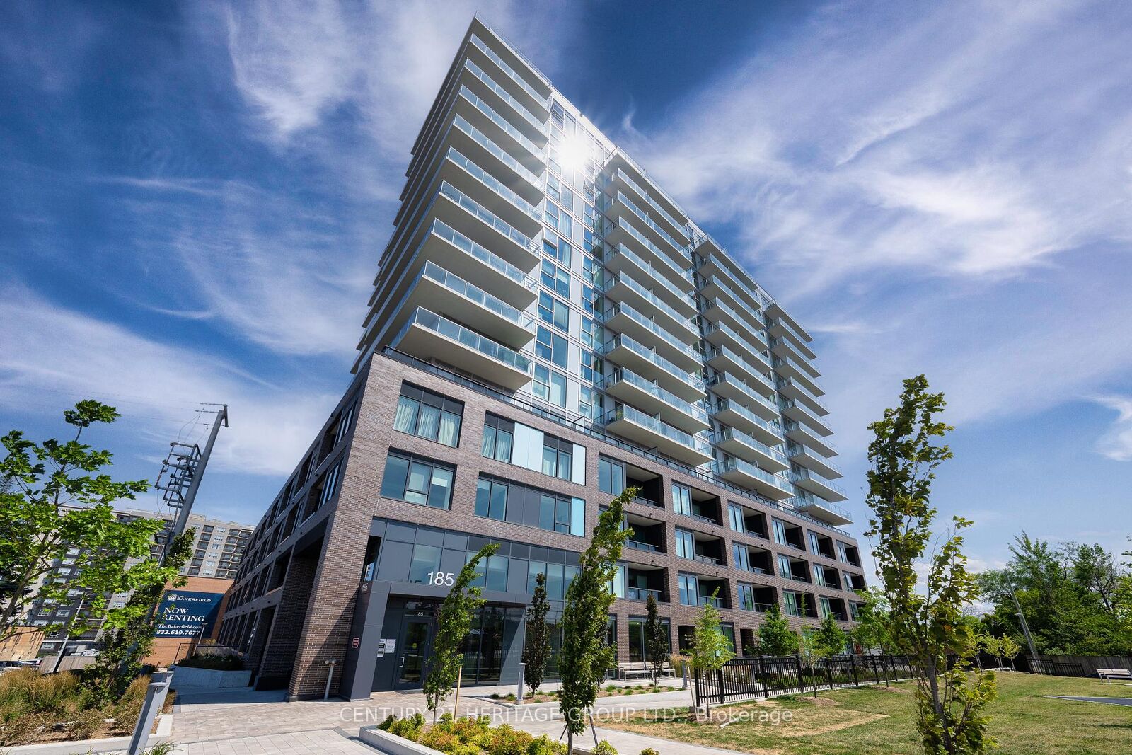 Property Photo: 185 Deerfield Road 1102 ON L3Y 0G7