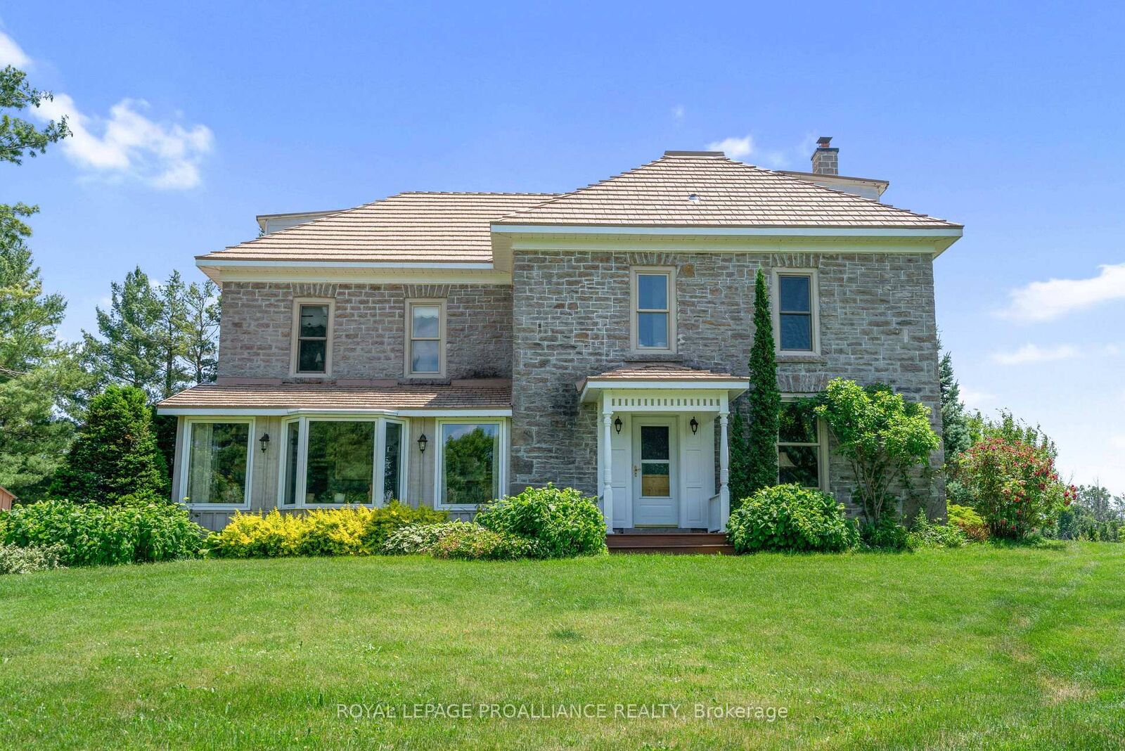 Photo de la propriété: 110 Kilmarnock Road ON K7A 5B8