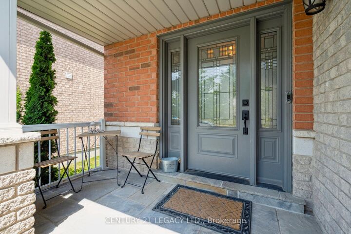 Photo de la propriété:  57 Berton Boulevard  ON L7G 6C7 