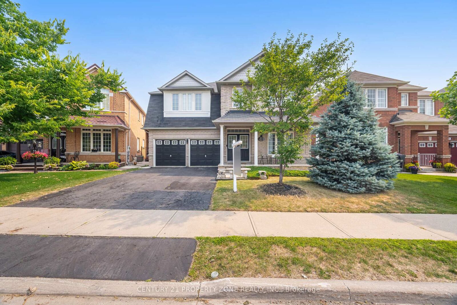 Property Photo:  22 Lucky Lane  ON L6R 3M3 
