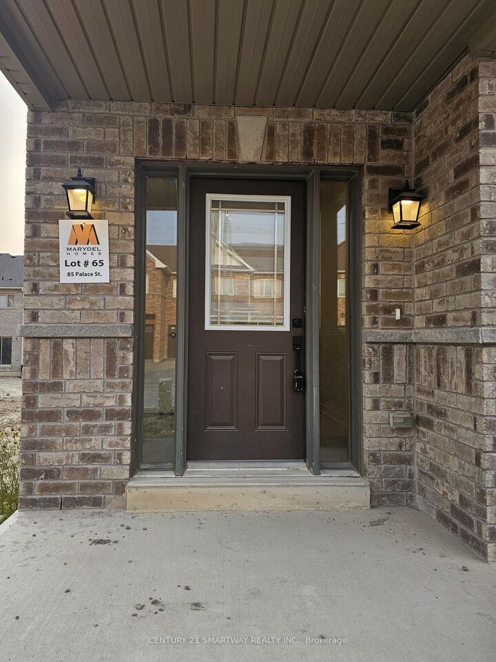 Photo de la propriété:  85 Palace Street  ON L2V 0M9 