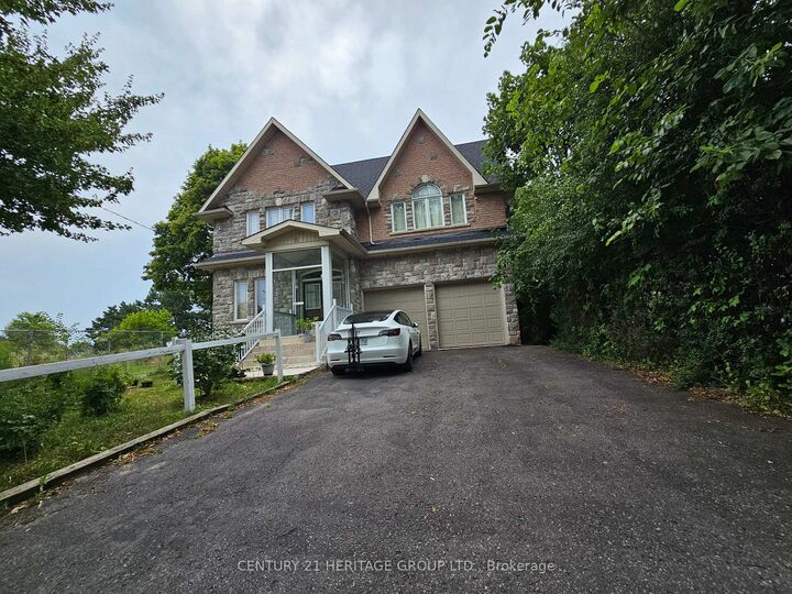 Photo de la propriété:  15 Pleasant Avenue Bsmt  ON M2M 1L8 