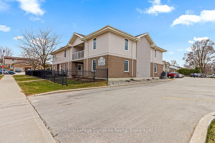 Property Photo:  1550 12th Avenue E 106  ON N4K 6Z3 