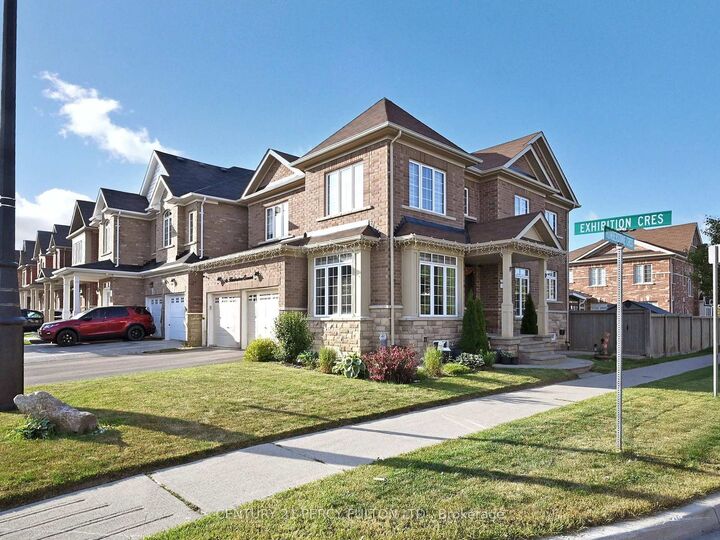 96 Humberstone Crescent  Brampton ON L7A 4B8 photo