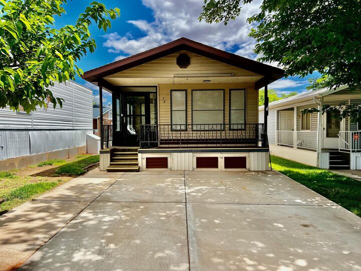 1150 W Red Hills Parkway #72  Washington UT 84780 photo