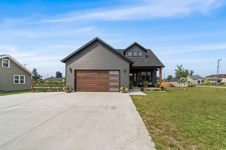Property Photo: 423 N Court Avenue MI 49735